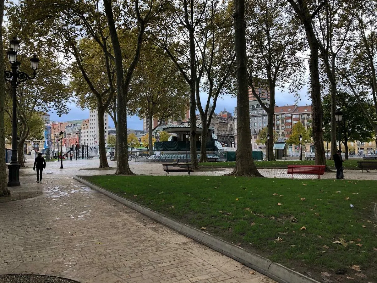 Apartamento Minimalista En El Corazon De Bilbao Apartmán